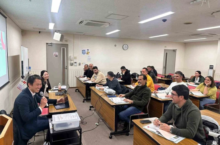 Mersin Büyükşehir Belediyesi deprem riskine karşı Japonya deneyimini inceledi 