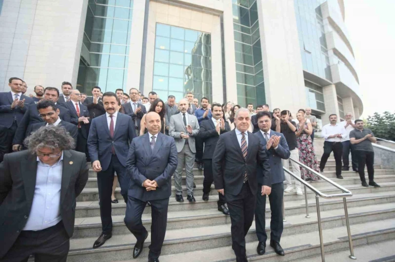 Mersin Cumhuriyet Başsavcısı Ahmet Çelikkol Adana’ya uğurlandı