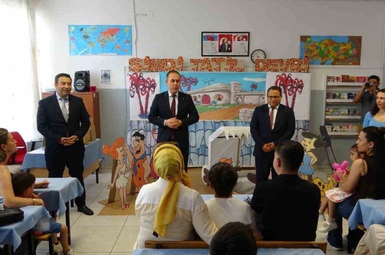 Mersin’de 349 bin 348 öğrenci karne heyecanı yaşadı