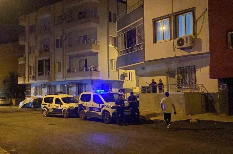Mersin’de anne 5 yaşındaki çocuğunu bıçaklayarak öldürdü