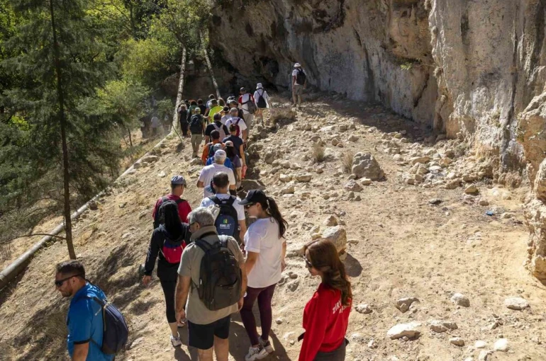 Mersin’de Avrupa Hareketlilik Haftasında ’Tarihi Kilikya Yolu Yürüyüşü’