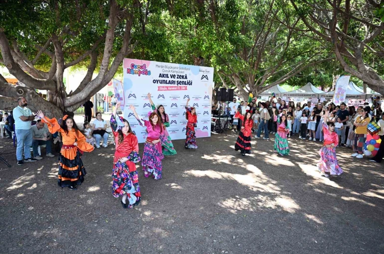 Mersin’de çocuklar akıl ve zeka oyunları şenliğinde buluştu