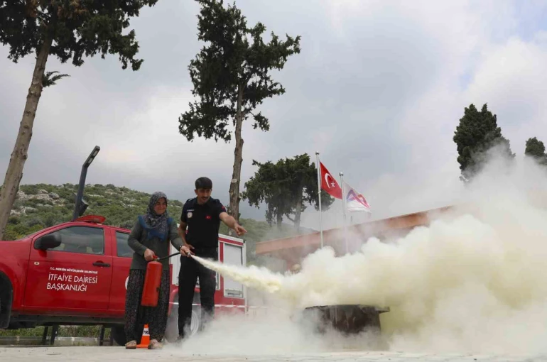 Mersin’de kadın üreticilere yangın güvenliği eğitimi