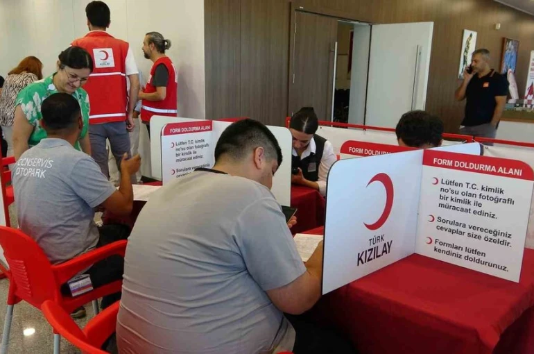 Mersin’de sağlık personeli kök hücre bağışı için sıraya girdi