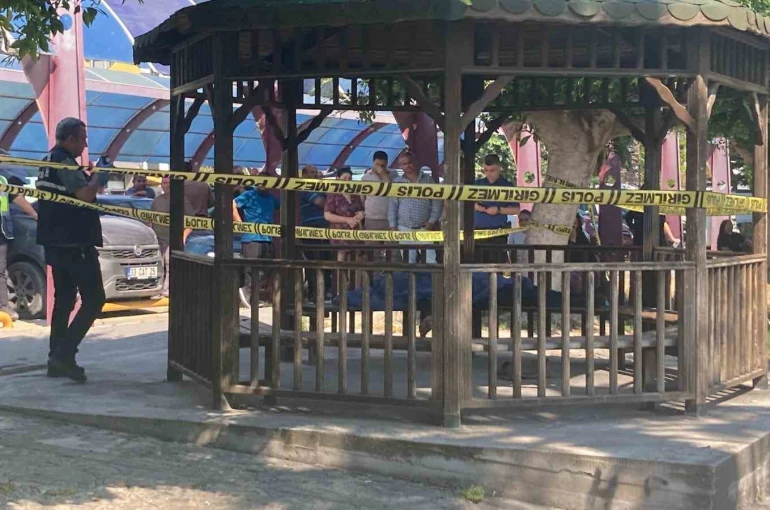 Mersin’de şüpheli ölüm: Parkta cansız bedeni bulundu