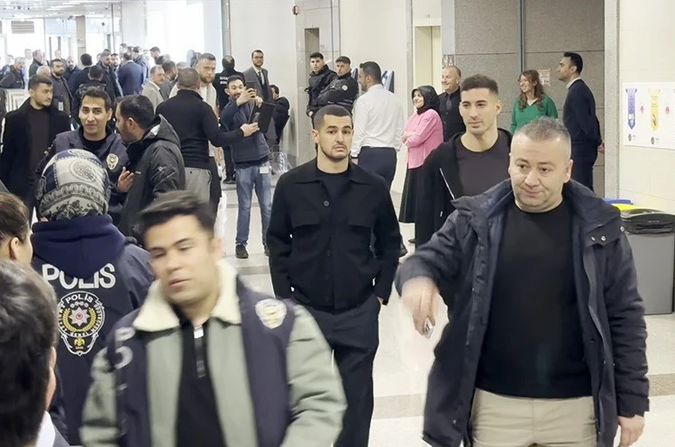 Mert Hakan Yandaş’ın davası başlıyor: Çok sayıda isim destek için adliyede 