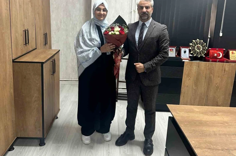 Meryem Sakman tüm soruları doğru yanıtlayarak Türkiye birincisi oldu