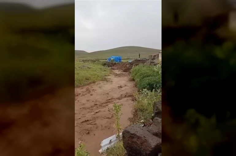 Meteoroloji uyarmıştı: Kağızman’da sel