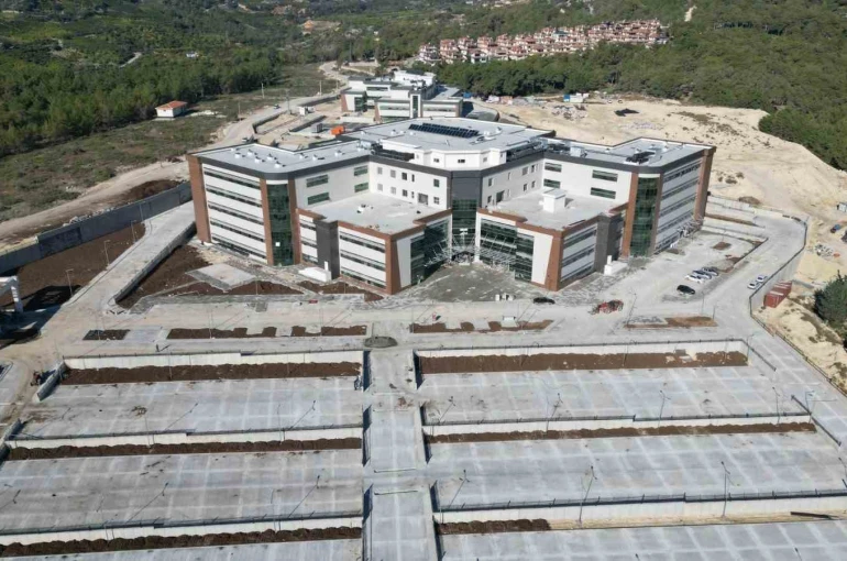 Mezitli Devlet Hastanesi yıl sonundan önce hizmete açılacak 