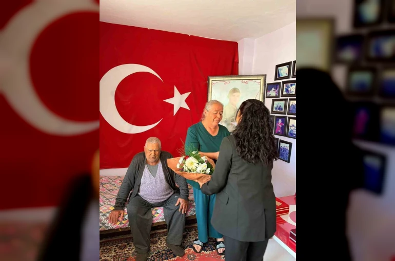 MHP Kuşadası Teşkilatı Anneler Günü’nde şehit aileleriyle buluştu