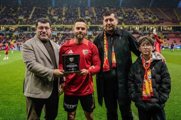 Miguel Cardoso Kayserispor’un tarihine geçti