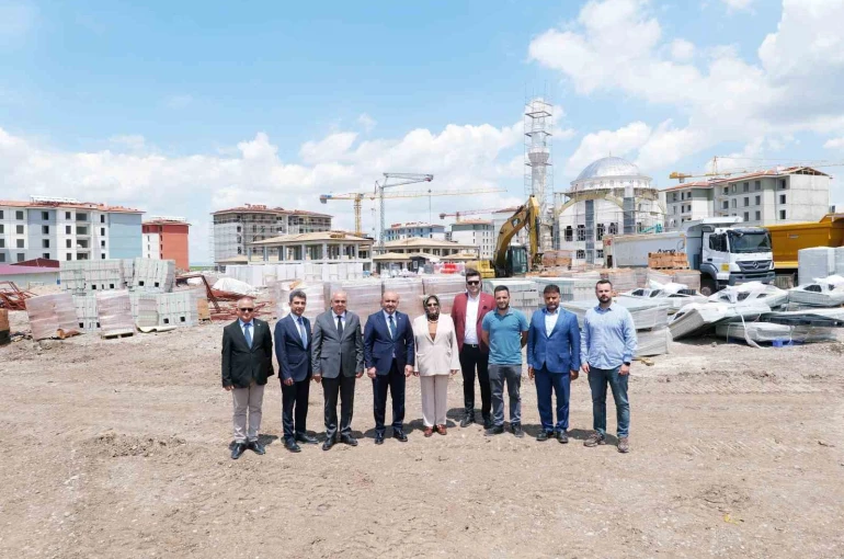 Milletvekili Gürcan ve Başkan Albayrak’tan Kocakır TOKİ şantiyesine ziyaret
