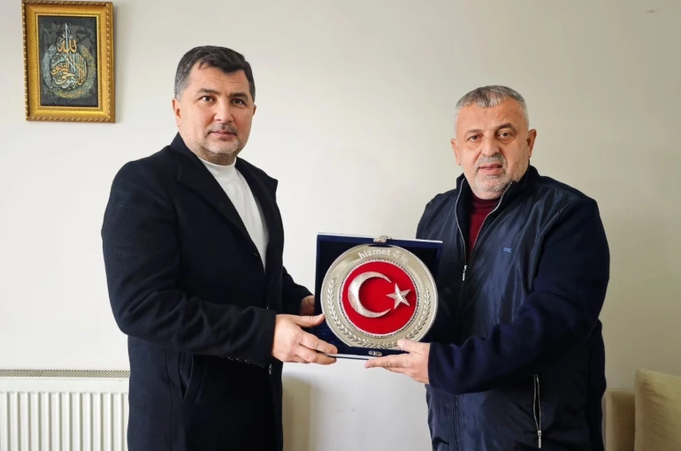 Milletvekili Öztürk, Hizmet-İş Sendikası yöneticilerini ağırladı