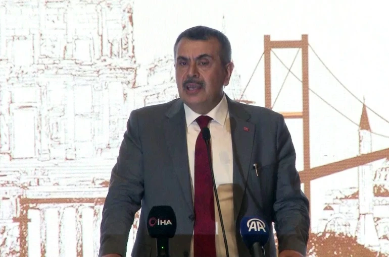 Milli Eğitim Bakanı Tekin: "Mesleki eğitim vesayet özlemcilerinin 28 Şubat süreci ile akamete uğrattıkları bir süreçti"