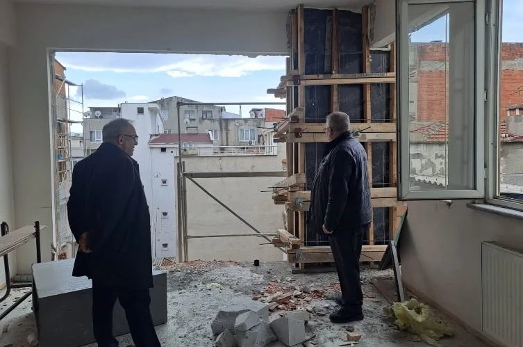 Milli Eğitim Müdürü Esmen, Halk Eğitimi Merkezi’ndeki çalışmaları yerinde inceledi