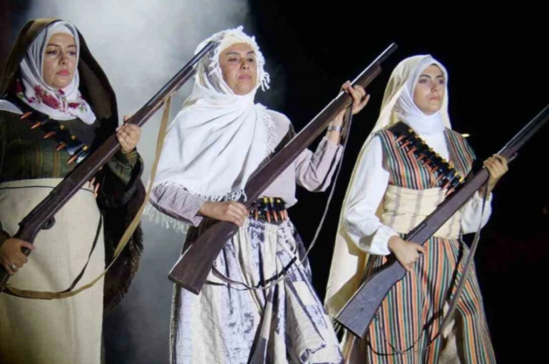 Milli mücadele kıyafetleri sergilendi