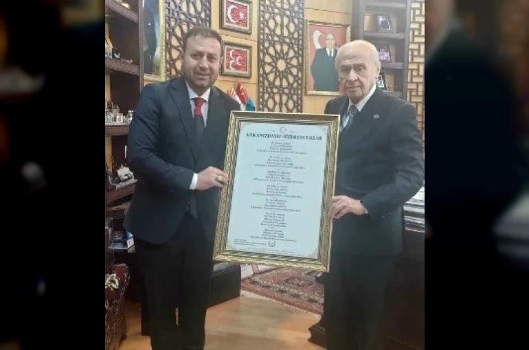 Milli takıma milli eser; MHP Lideri Devlet Bahçeli’nin isteğiyle hazırlandı