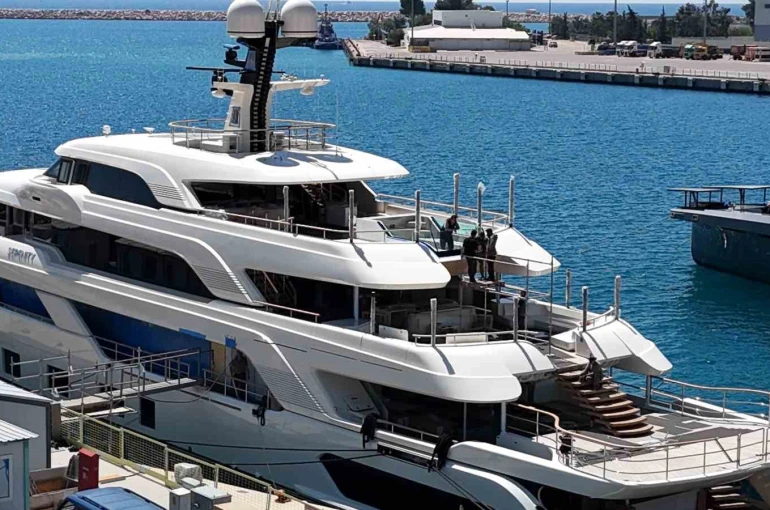 Milyarderlerin yüzen sarayları Antalya’da inşa ediliyor