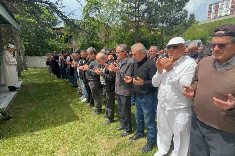 Minik Burak’ın isteği yürekleri parçaladı