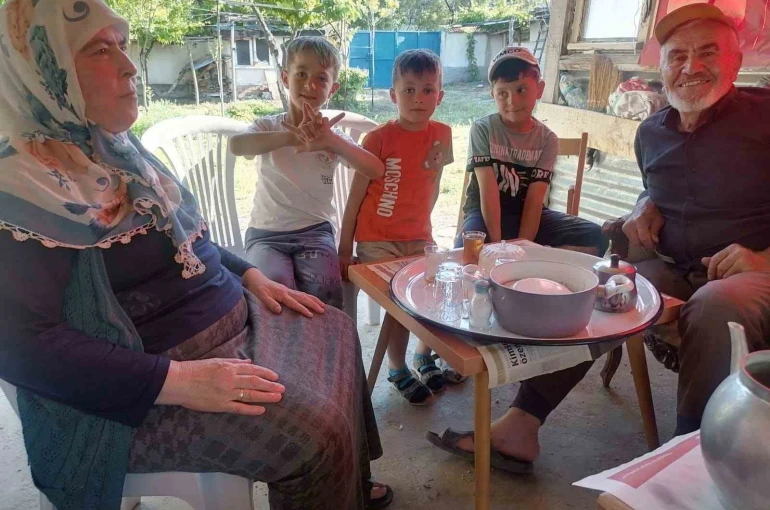 Minik kalplerden vefa dolu ziyaret