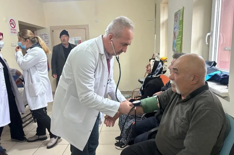Mobil Sağlıklı Hayat Timi Bademdere’de hizmet verdi