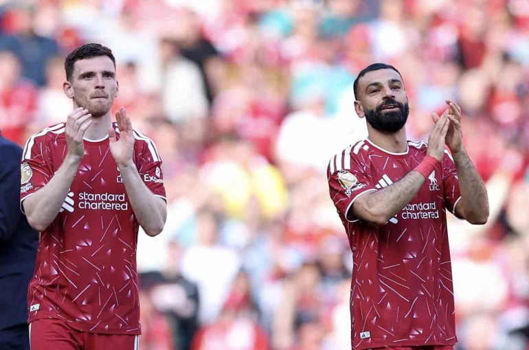 Mohamed Salah ve Robertson’dan Liverpool’a duygusal veda
