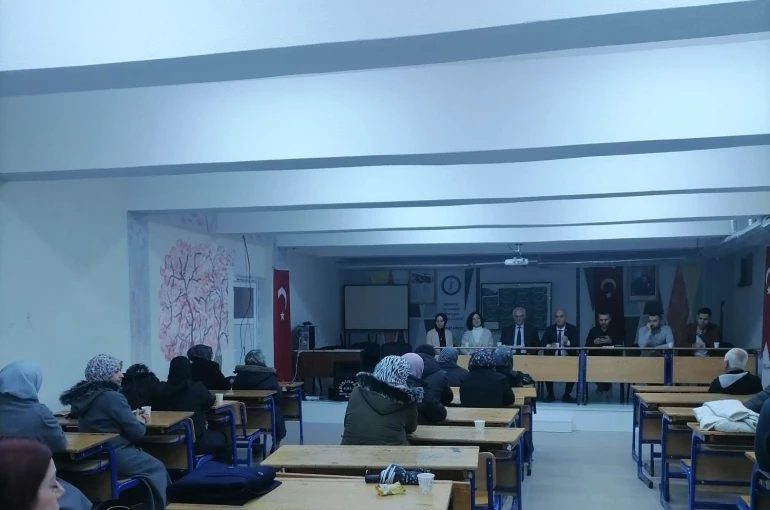 Müdür Kilitci: "Sınav döneminde öğrencilere aile desteği çok önemli"