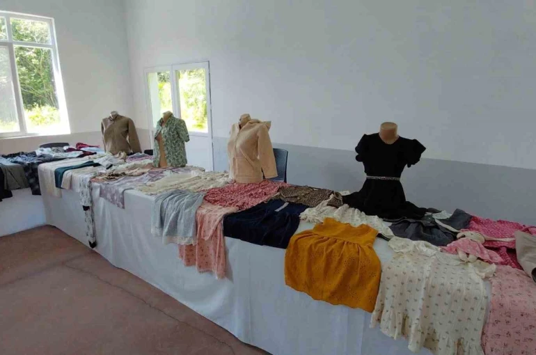 Mudurnu’da kadınların el emeği göz nuru eserleri görücüye çıktı
