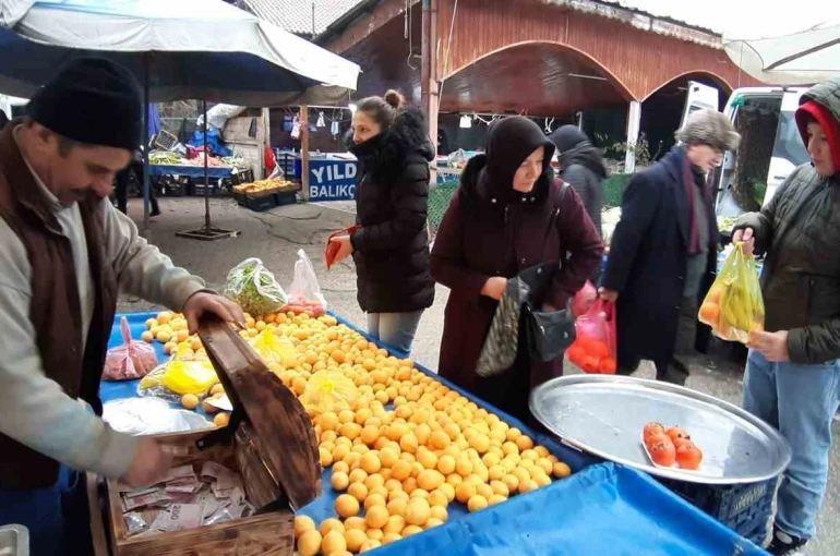 Mudurnu’da takdir getirene vitamin bedava