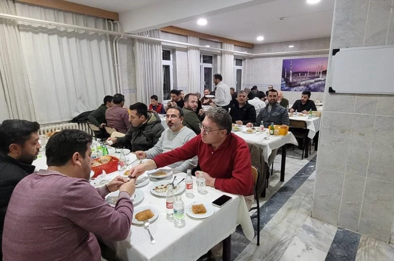 Müftülük personelleri iftarda bir araya geldi