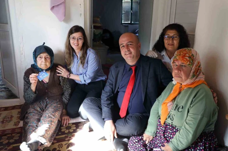 Muğla Büyükşehir ekipleri anne-kız için tüm imkânları seferber etti