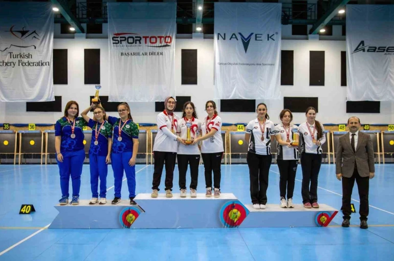 Muğla Büyükşehir okçularından kış kupasında iki Gümüş madalya