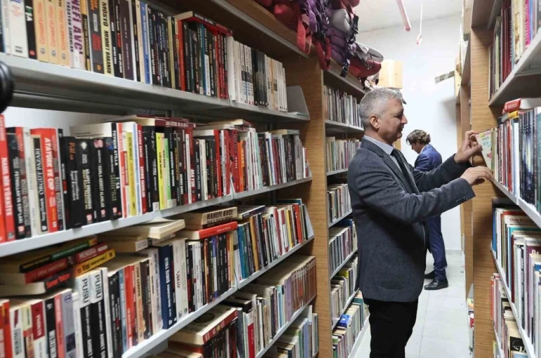 Muğla Büyükşehir’in kitap kampanyasına yoğun ilgi