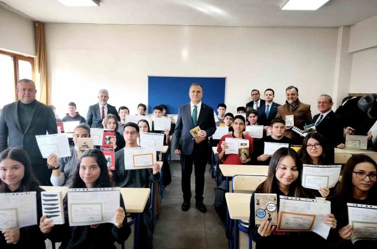 Muğla’da 161 bin öğrenci karne aldı, yarıyıl tatili başladı