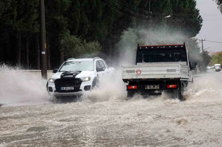 Muğla’nın kıyı kesimlerine kuvvetli yağış uyarısı