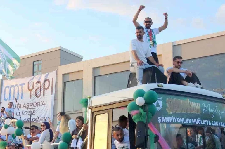 Muğlaspor 1. Lig’i kutladı