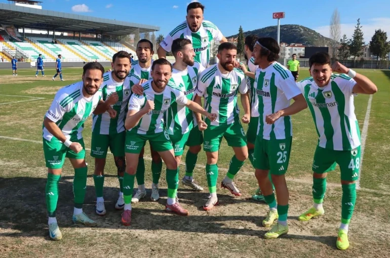 Muğlaspor savunmasıyla zirvede