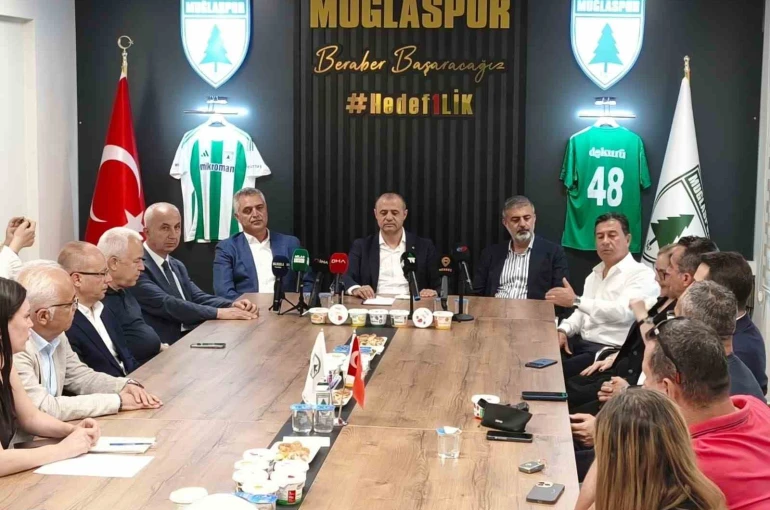 Muğlaspor’da sponsorluk imzaları atıldı