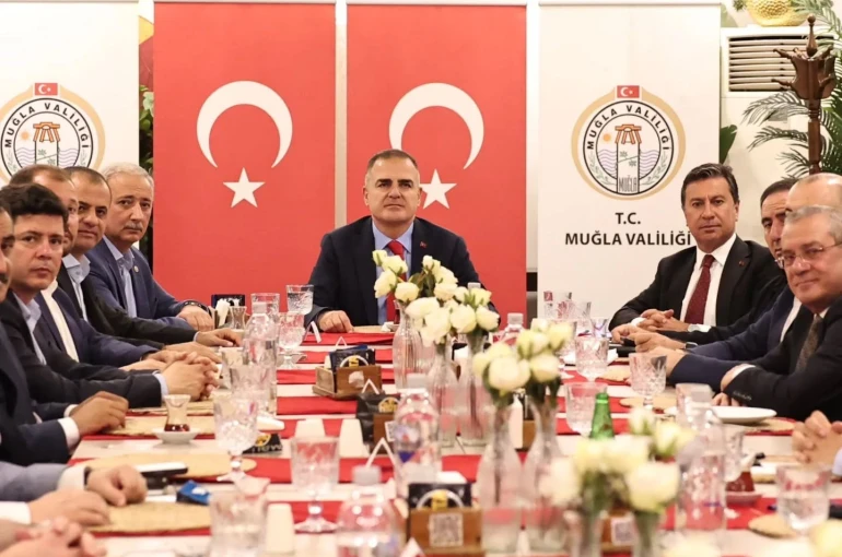 Muğlaspor’da yeni sezon planlaması ve hedefler masaya yatırıldı