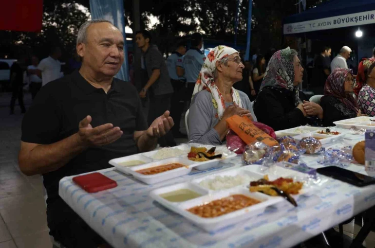 Muharrem ayı iftar sofraları Aydın’da kurulmaya başladı