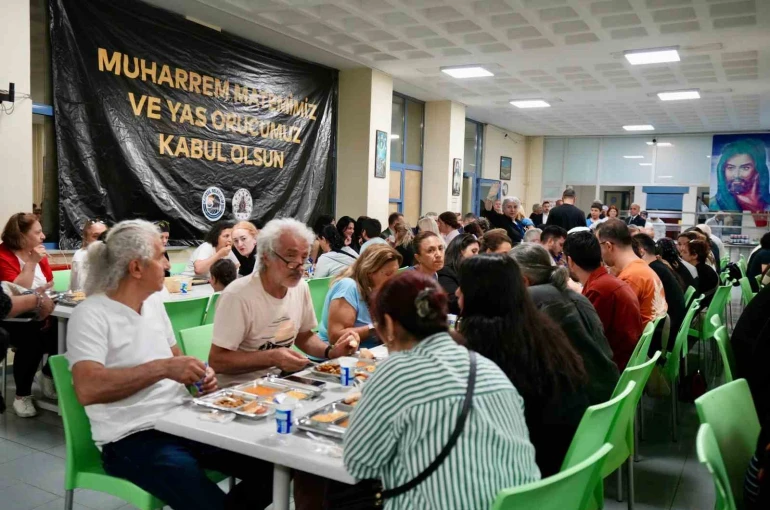Muharrem ayının ilk orucu Kartal Cemevi’nde açıldı