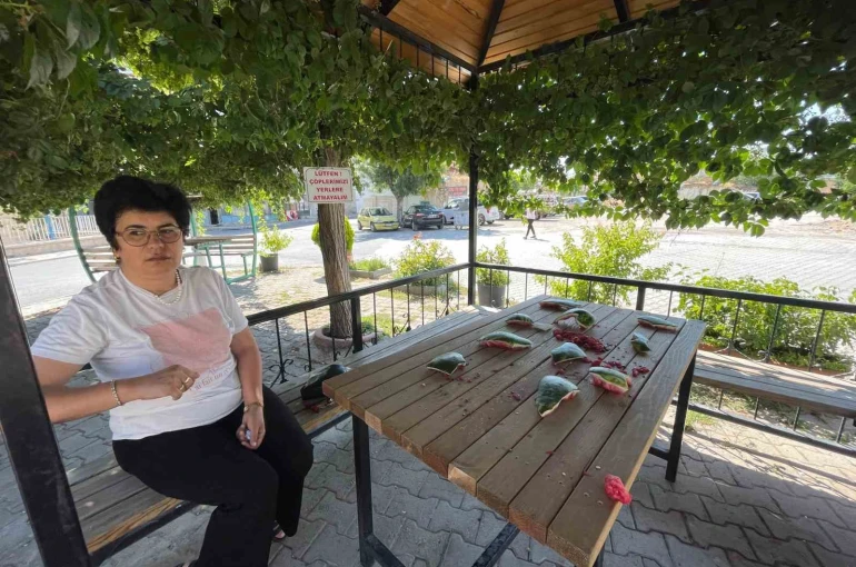 Muhtarın karpuz kabuğu tepkisi
