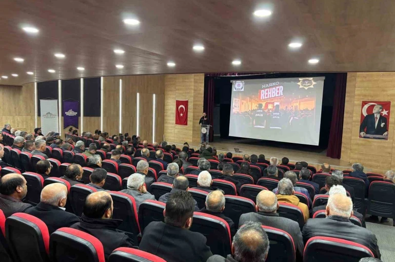 Muhtarlar ve annelere uyuşturucu ile mücadele eğitimi 