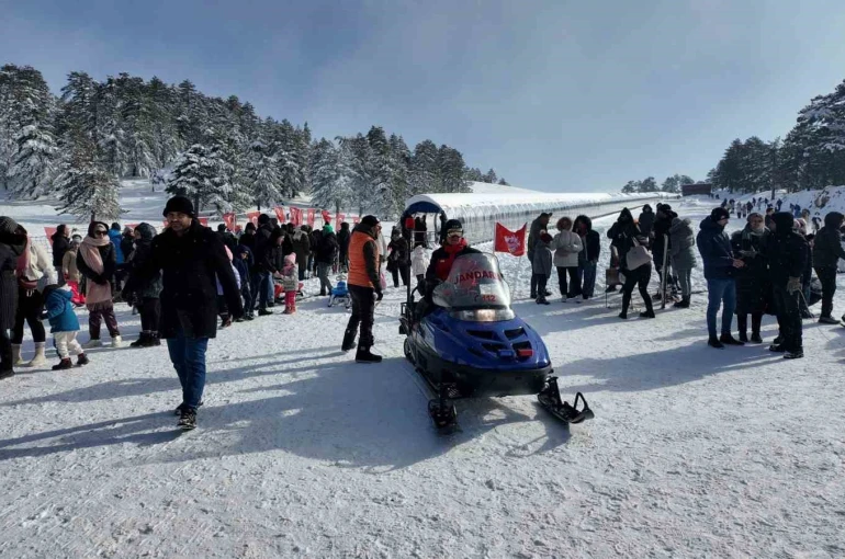 Murat Dağı Termal Kayak Merkezi, sömestirde tatilcilerin gözdesi oldu