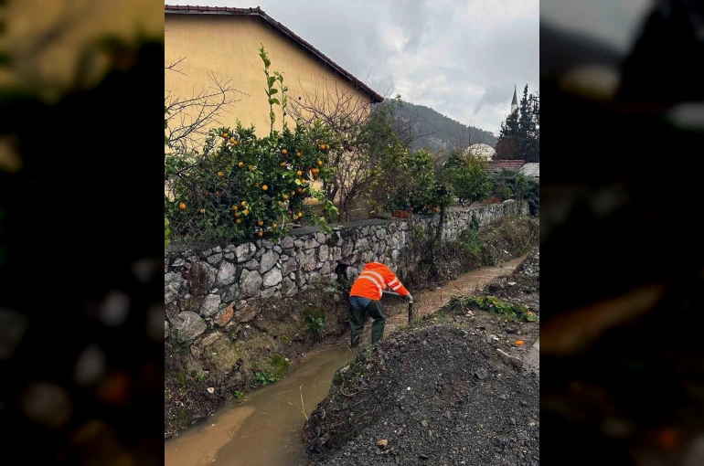MUSKİ ekipleri 24 saat yağmur mesaisinde