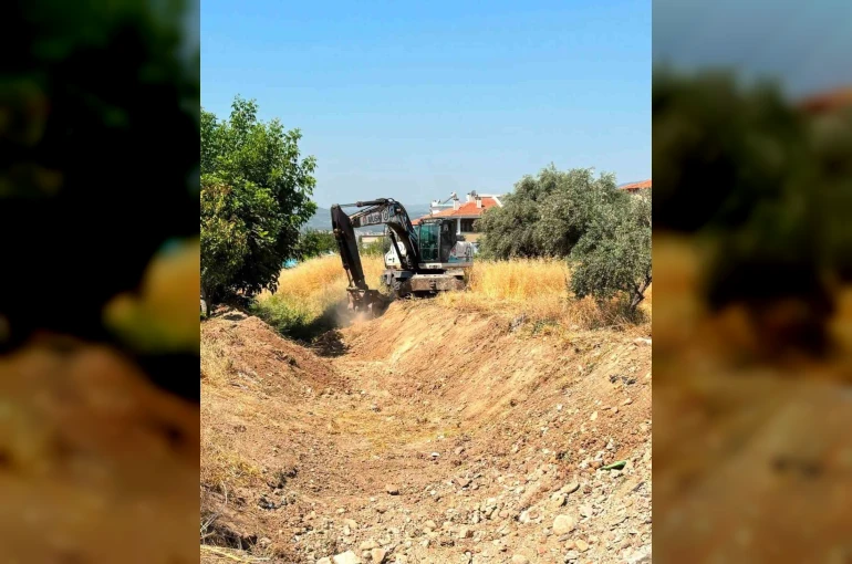 MUSKİ’den Yatağan’da dere temizliği