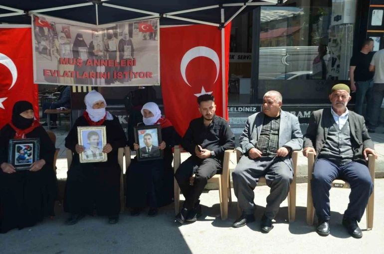 Muşlu ailelerden çocuklarına ‘teslim ol’ çağrısı