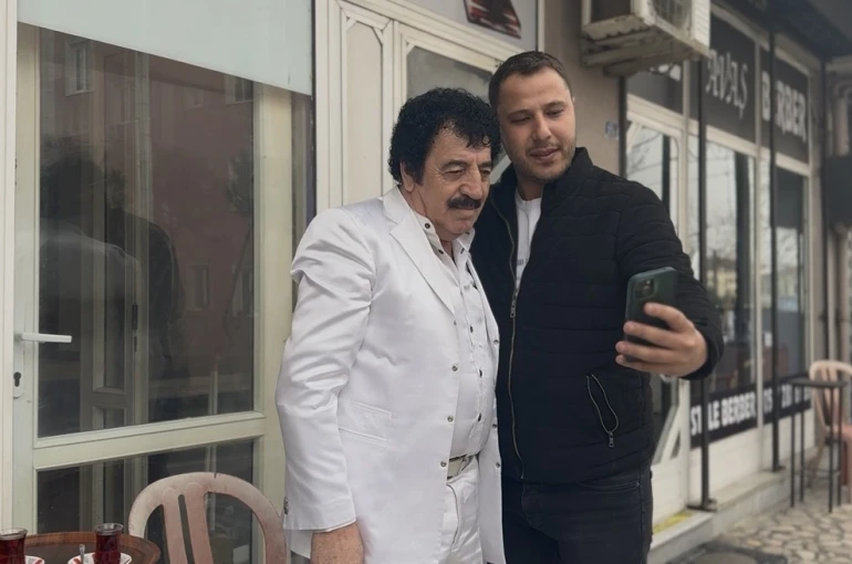 Müslüm Gürses’e benzerliğiyle herkesi şaşırttı, görenler dönüp bir daha baktı