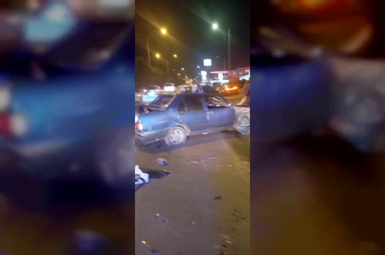 Muş’ta kontrolden çıkan otomobil dehşet saçtı: 1’i ağır 3 yaralı