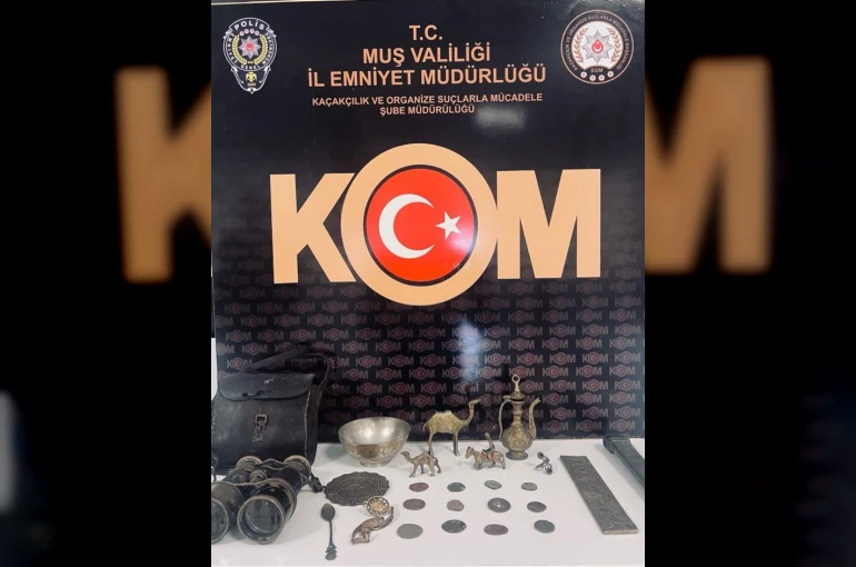 Muş’ta tarihi eser operasyonu: 25 parça ele geçirildi